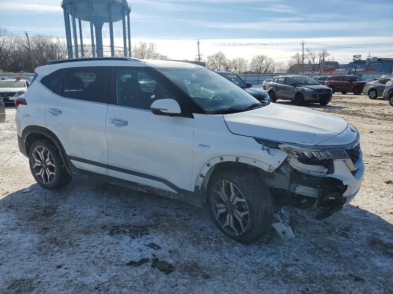 2021 KIA Seltos sx