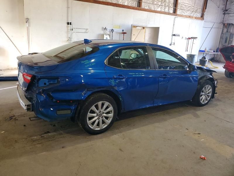 2020 Toyota Camry le