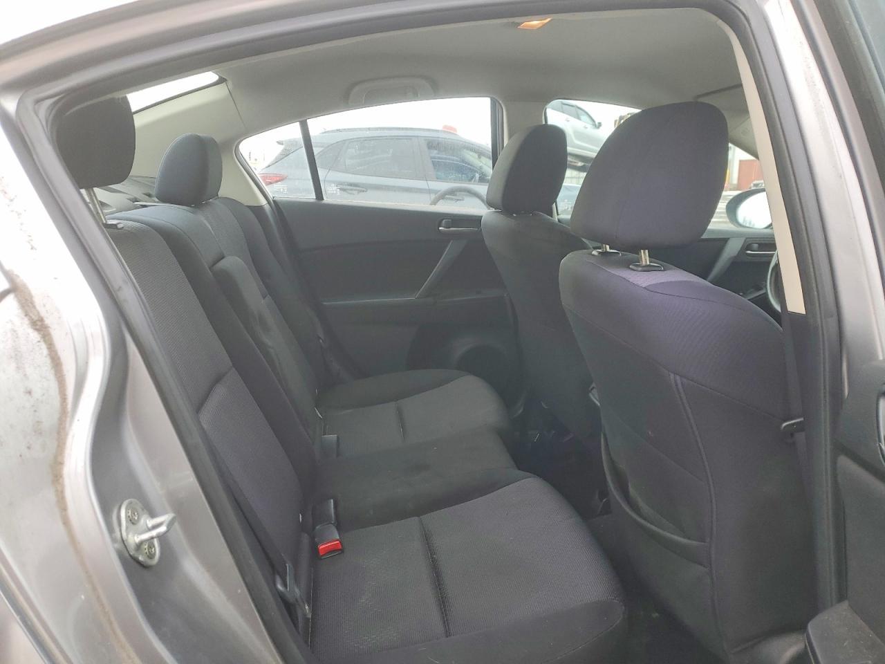 2010 Mazda 3 I