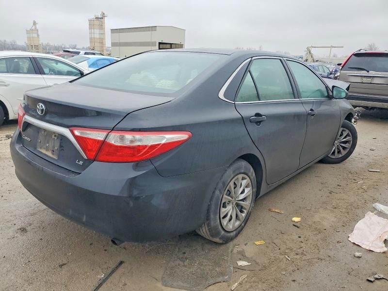 2015 Toyota Camry le