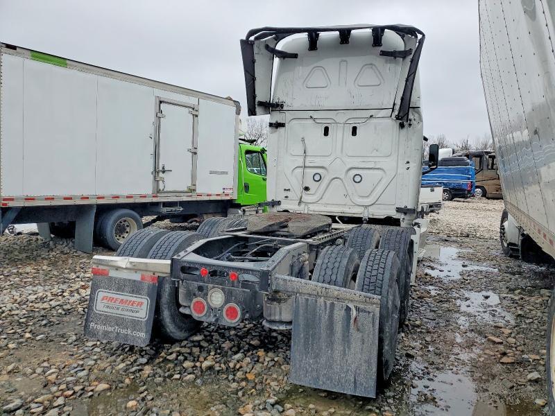 2025 Freightliner Cascadia 126 Semi Truck