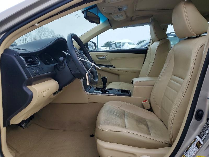 2016 Toyota Camry le