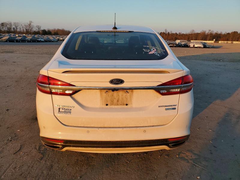 2018 Ford Fusion Titanium/platinum