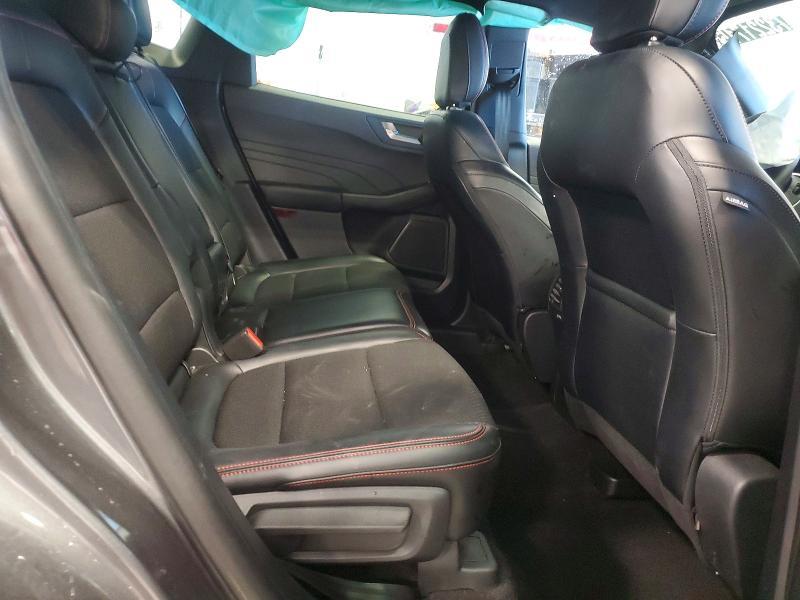 2025 Ford Escape st Line