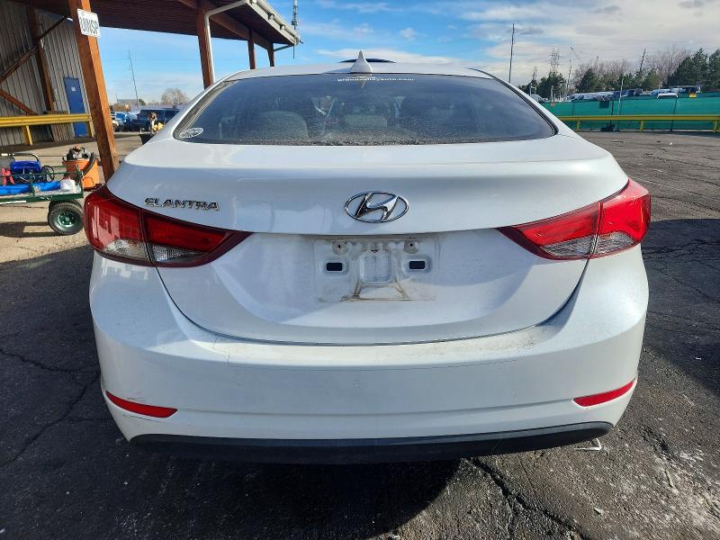 2016 Hyundai Elantra se
