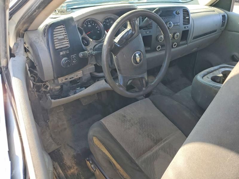 2008 Chevrolet Silverado Flatbed Truck