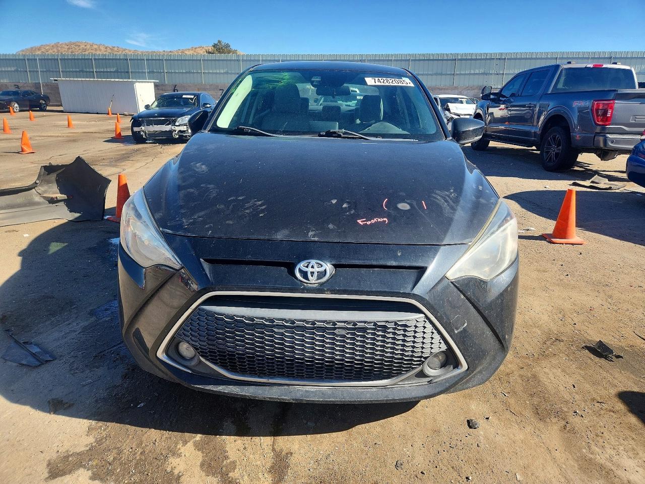 2019 Toyota Yaris l