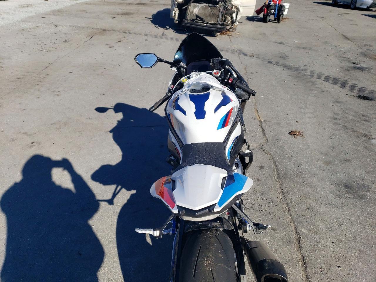 2021 BMW M 1000 R
