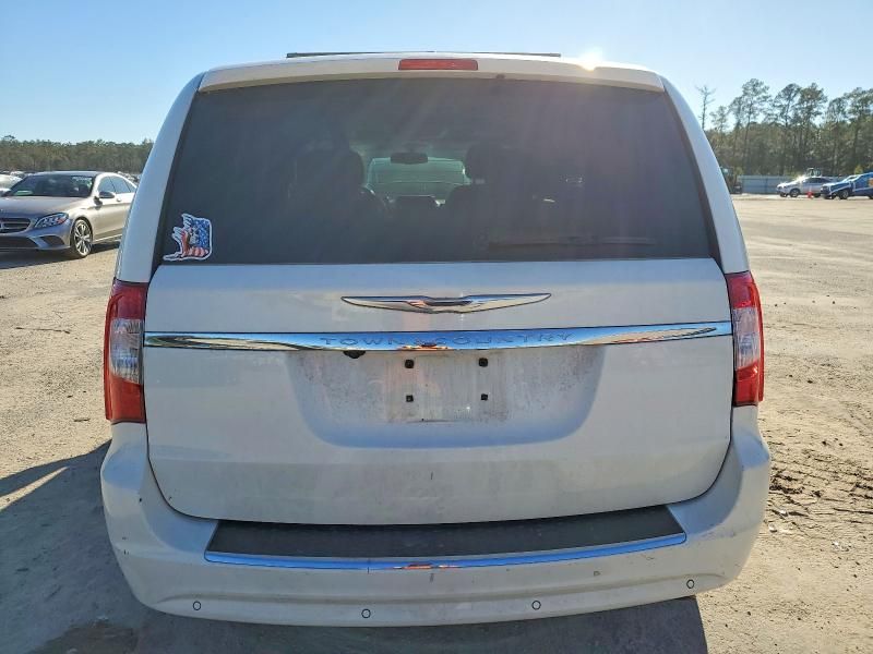 2012 Chrysler Town & Country Touring l