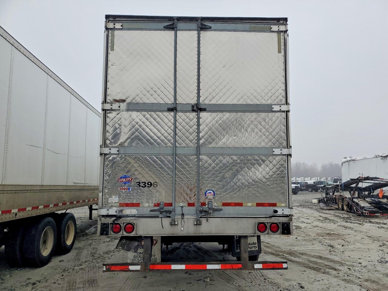 2016 Utility 2000 Utility Refrigerated Van Trailer