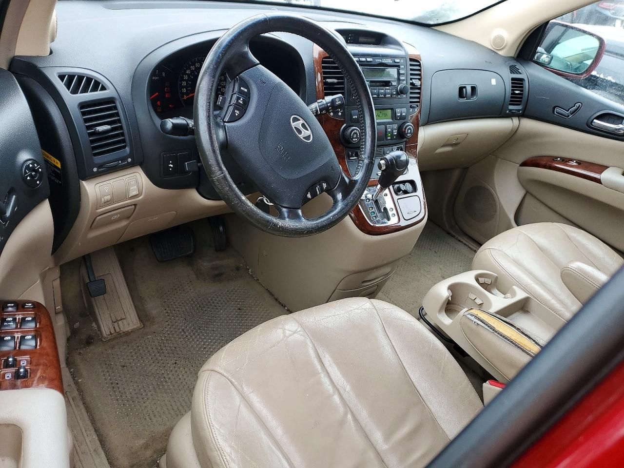 2007 Hyundai Entourage gls