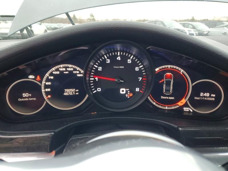 2017 Porsche Panamera 2