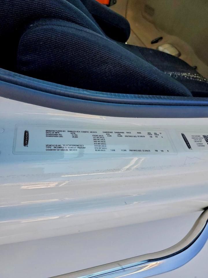 2019 Freightliner M2 106 med