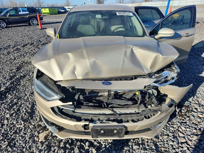 2018 Ford Fusion Titanium/platinum