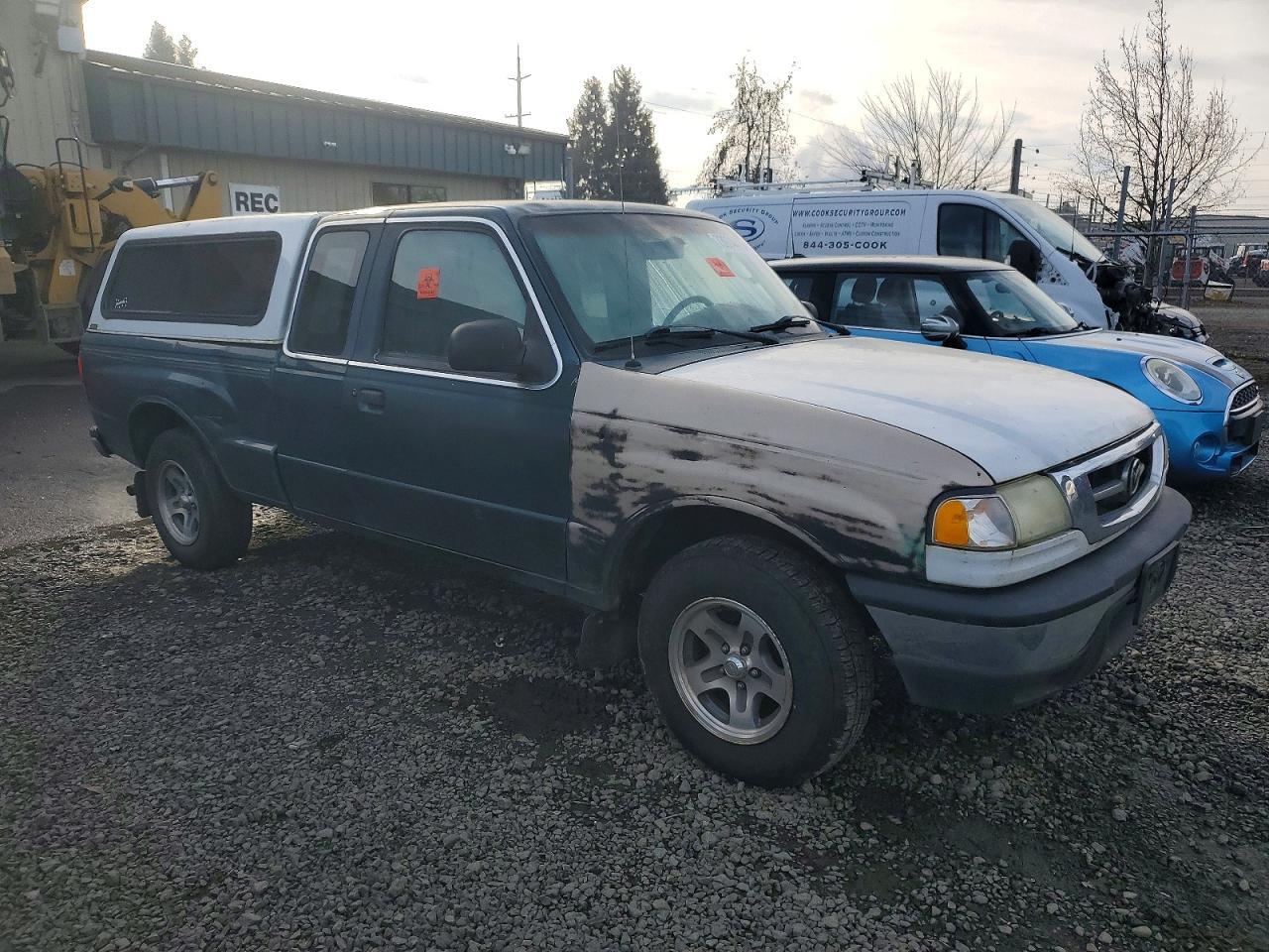 2003 Mazda B3000 Cab Plus