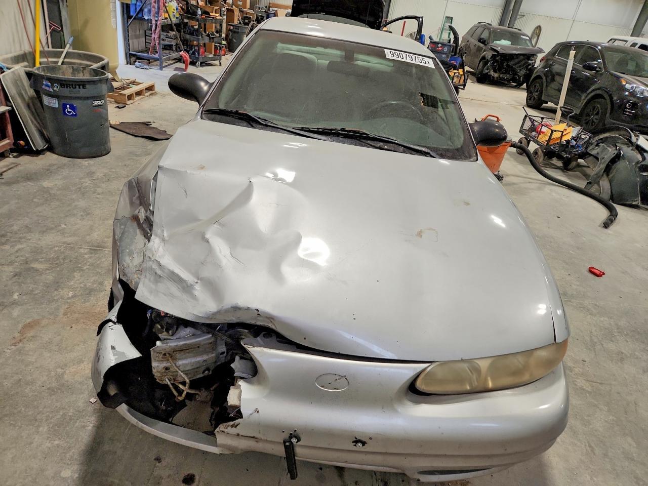 2004 Oldsmobile Alero gl