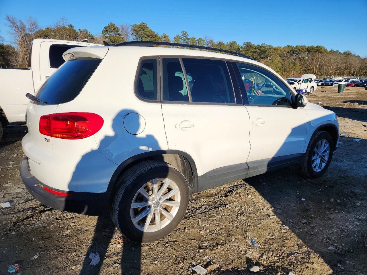 2017 Volkswagen Tiguan s