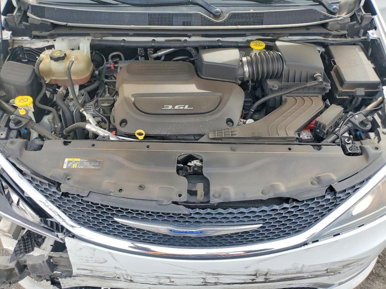 2018 Chrysler Pacifica Touring l