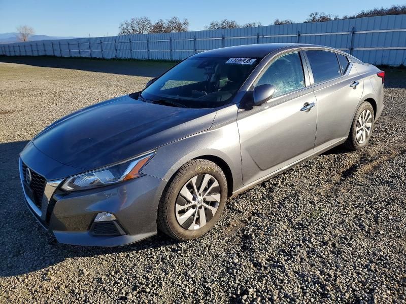 2020 Nissan Altima s