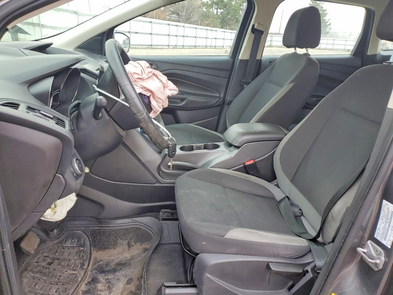 2014 Ford Escape s