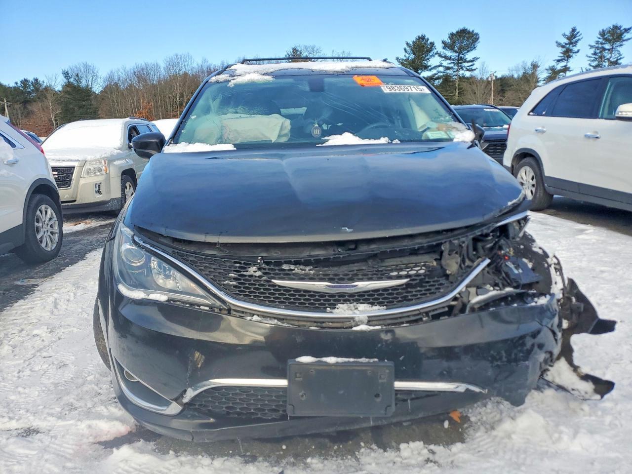 2017 Chrysler Pacifica Touring l