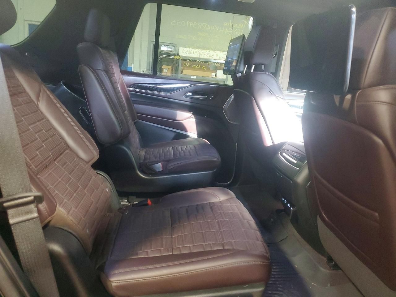 2023 Cadillac Escalade v Sport