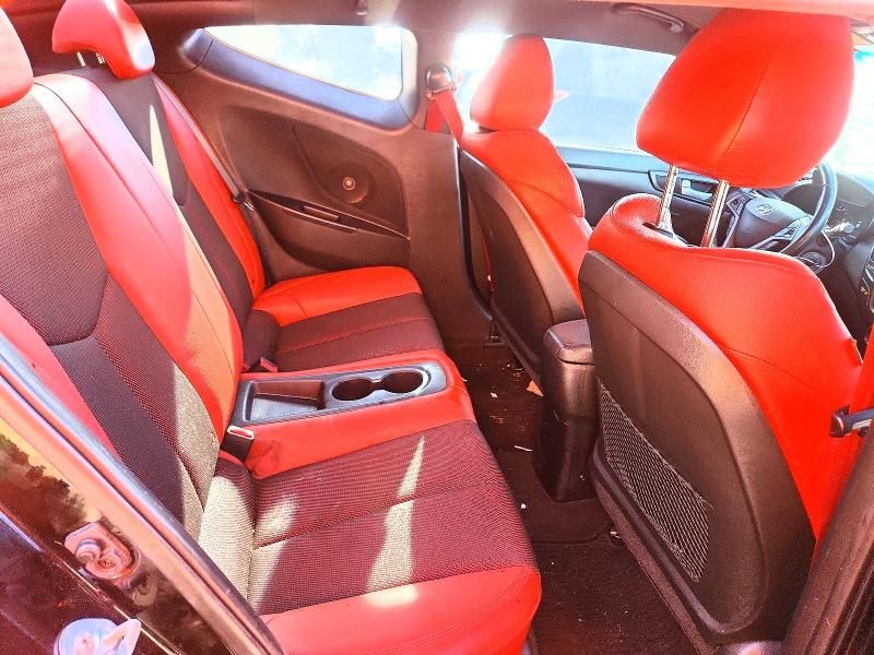 2016 Hyundai Veloster