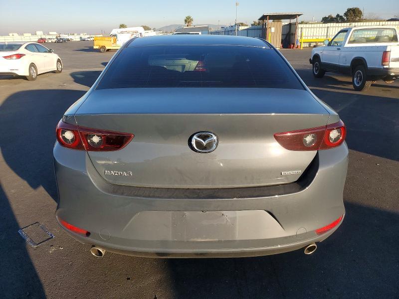 2023 Mazda 3 Preferred
