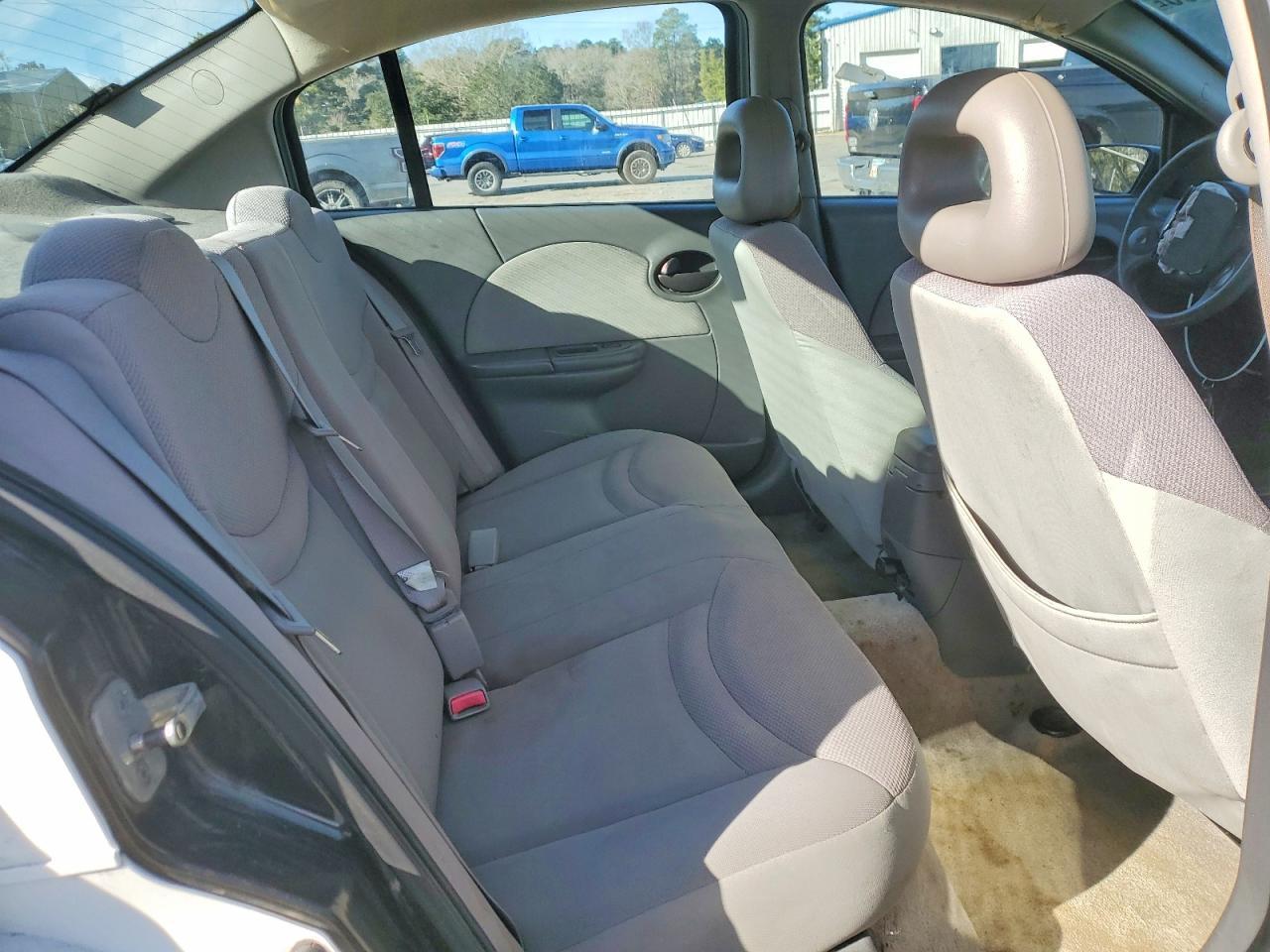 2004 Saturn Ion Level 2