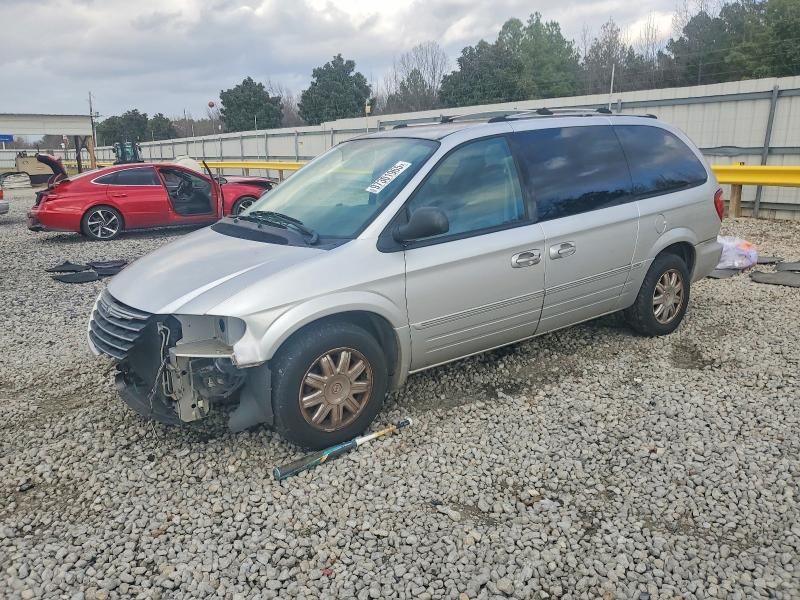 2005 Chrysler Town & Country Limited