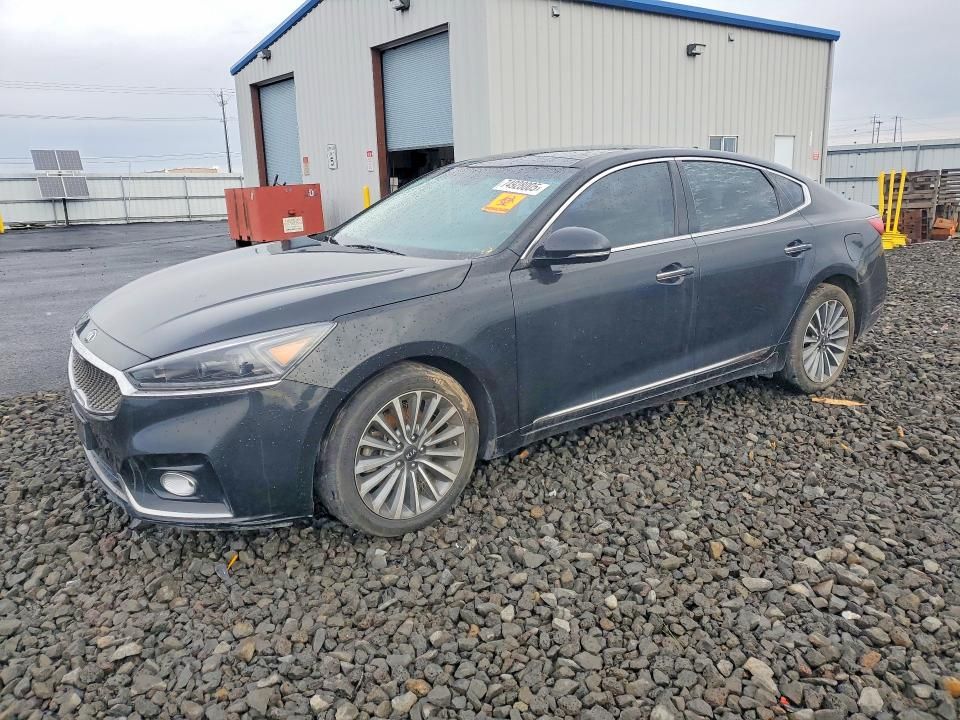 2017 KIA Cadenza Premium