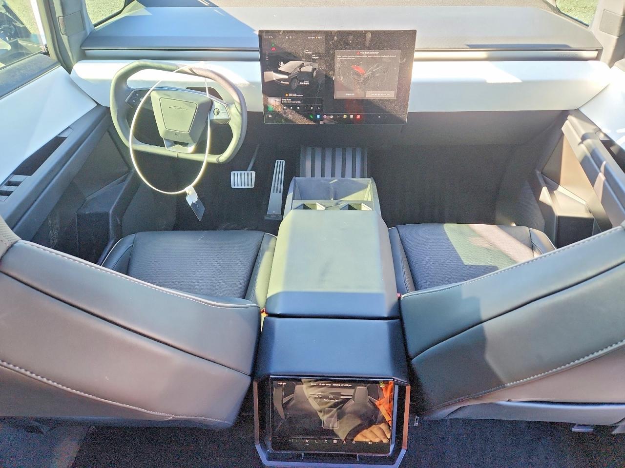 2024 Tesla Cybertruck