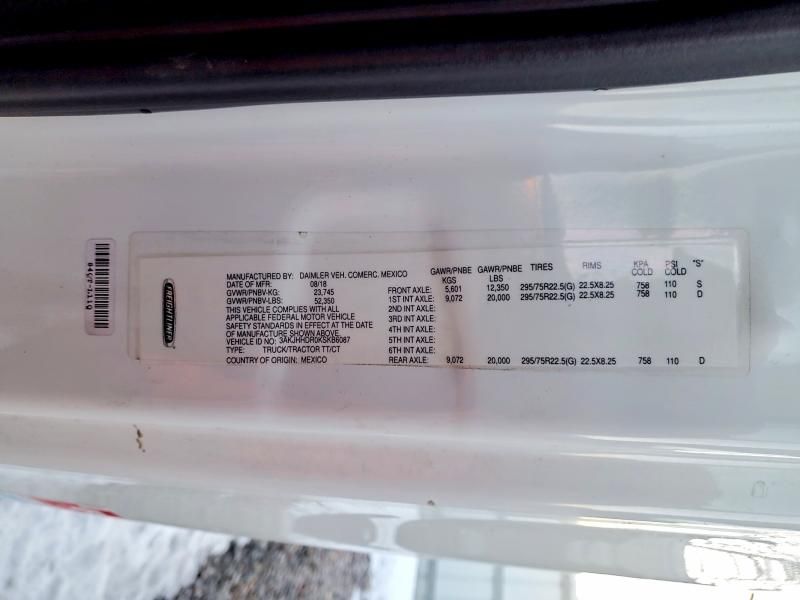 2019 Freightliner Cascadia 126 Semi Truck