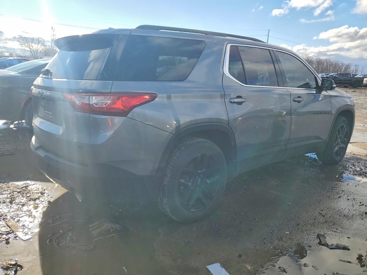 2021 Chevrolet Traverse lt