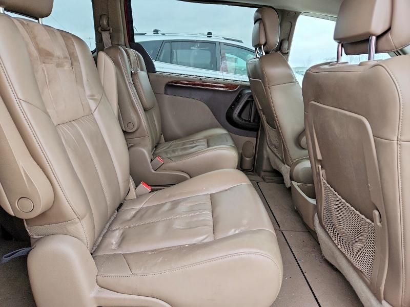 2011 Chrysler Town & Country Limited