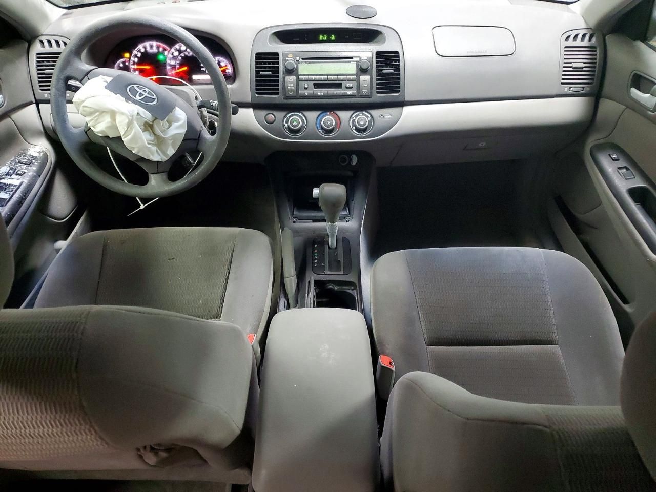 2006 Toyota Camry le