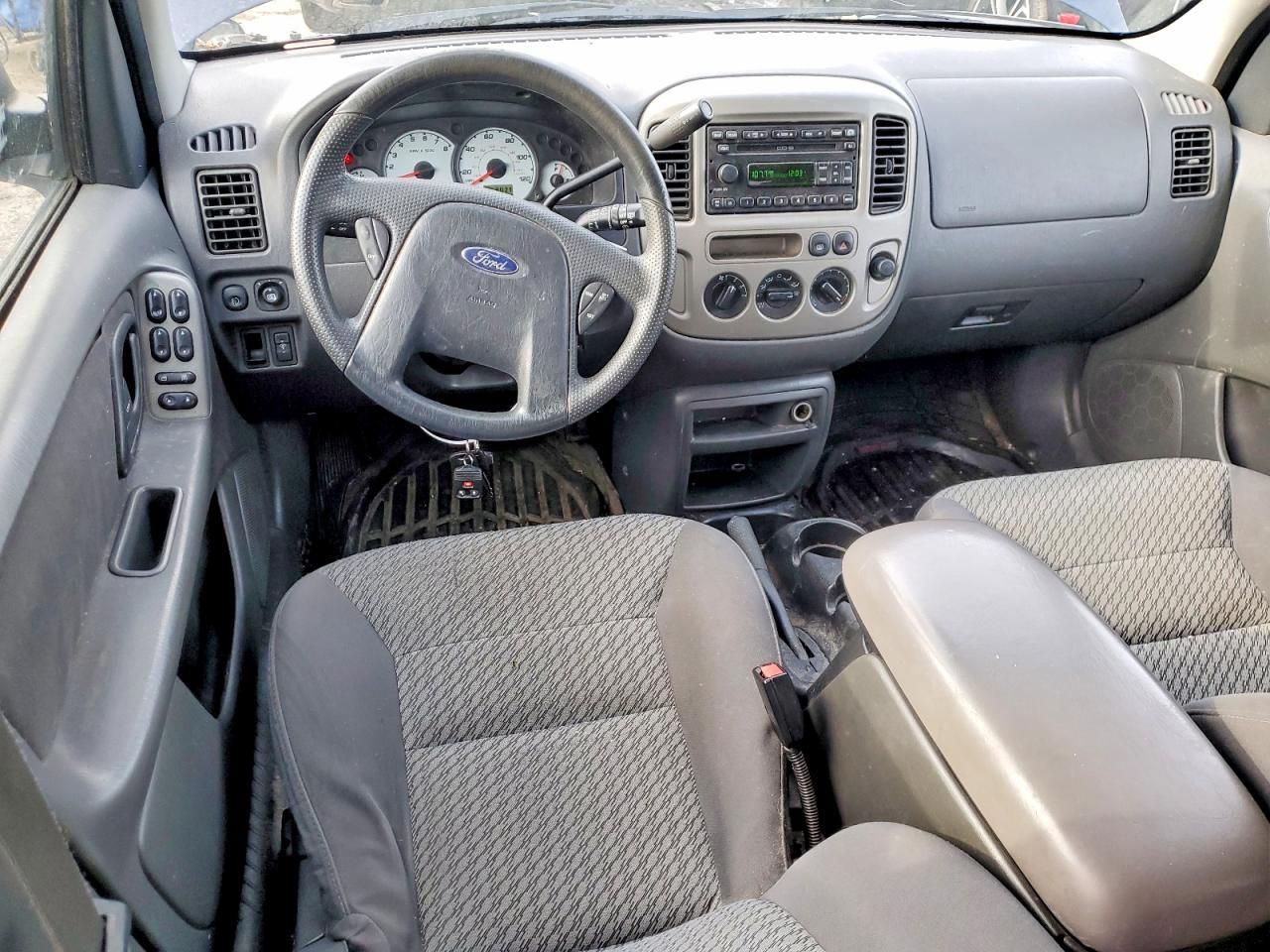 2003 Ford Escape xlt