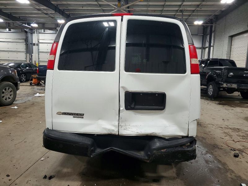 2014 Chevrolet Express 2500 Utility / Service van