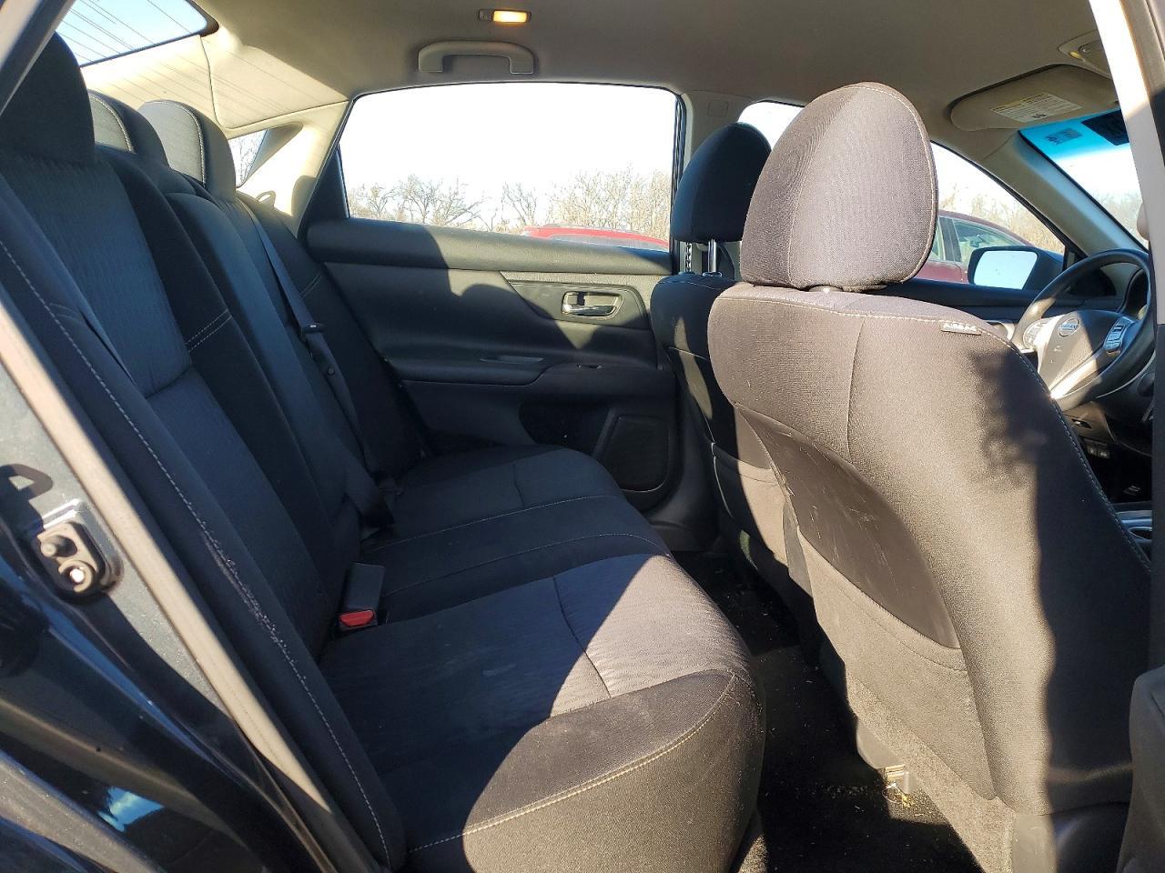 2017 Niss Altima 2.5 s