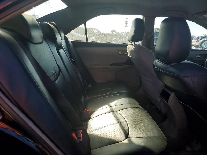 2015 Toyota Camry le