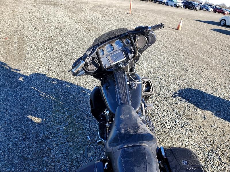 2017 Harley-Davidson Flhxse cvo Street Glide