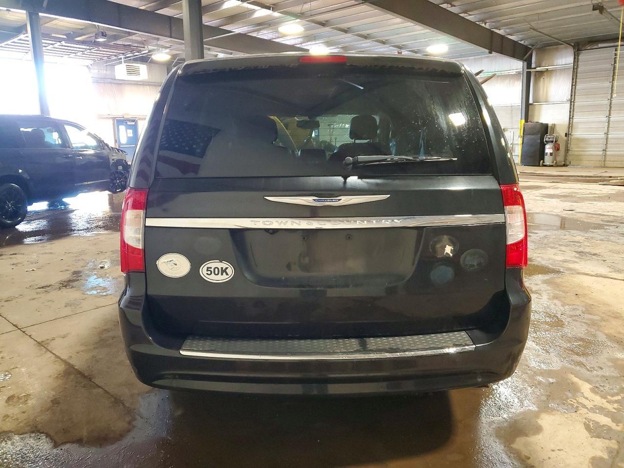 2015 Chrysler Town & Country Touring l
