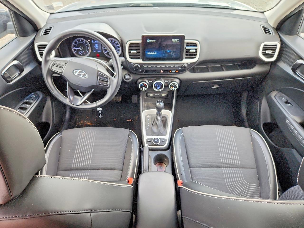 2022 Hyundai Venue sel