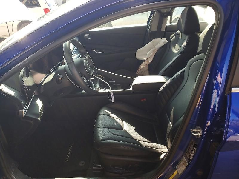 2022 Hyundai Elantra Limited