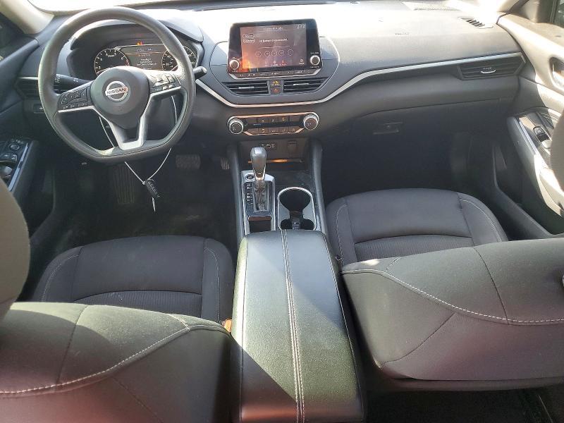 2021 Nissan Altima sv