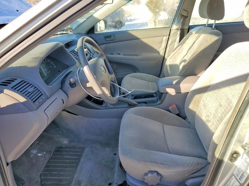 2003 Toyota Camry le