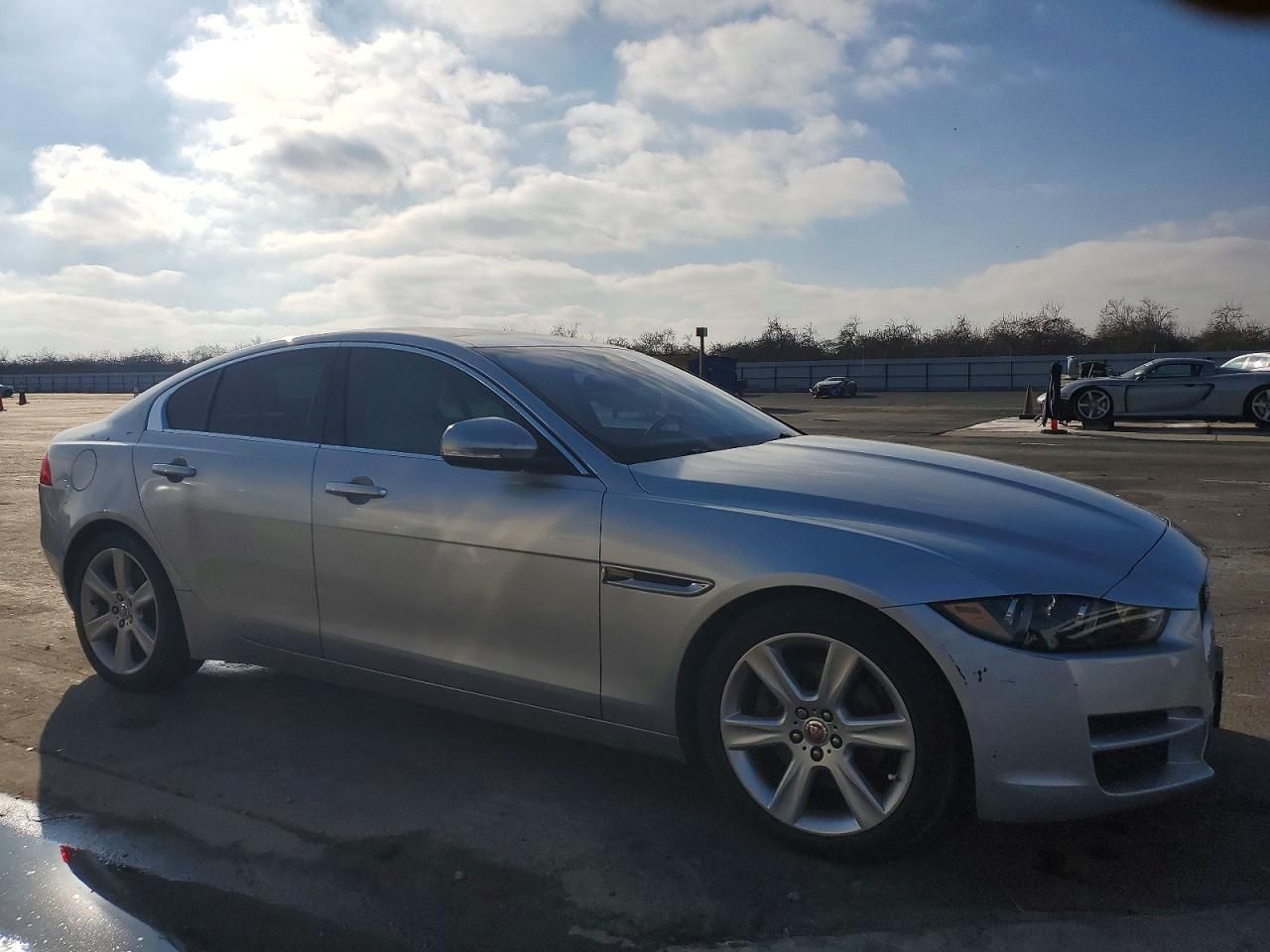 2017 Jaguar Xe Prestige