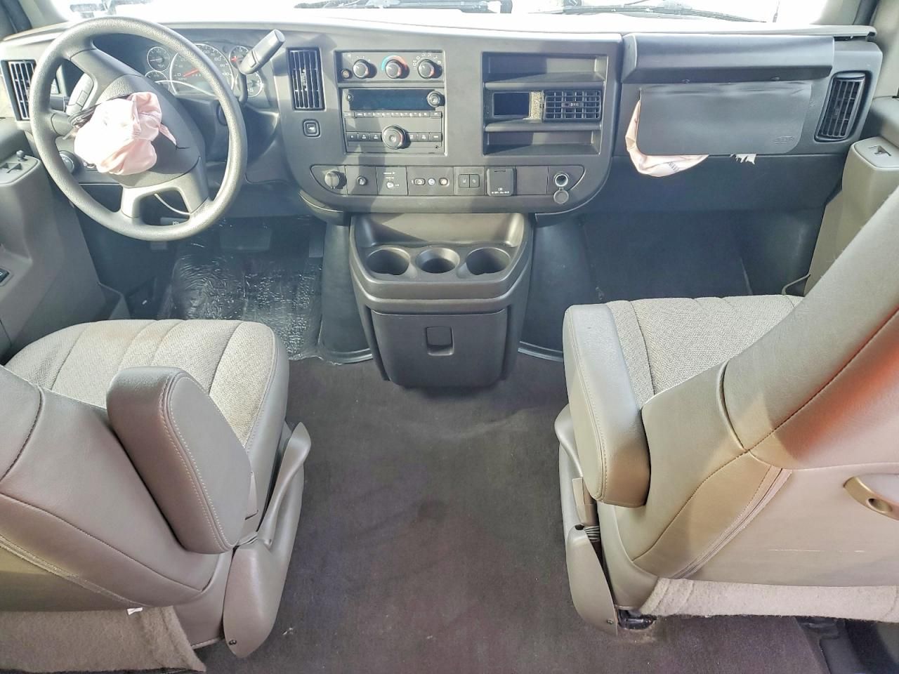 2024 Chevrolet Express G3500 LT