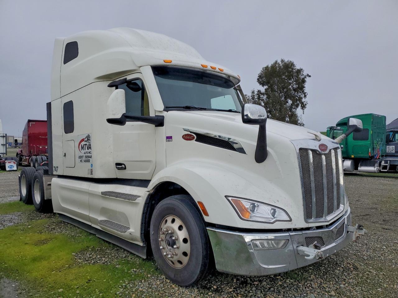 2023 Peterbilt 579