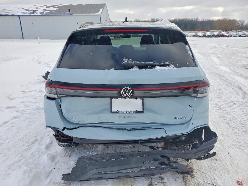 2025 Volkswagen Taos se Black